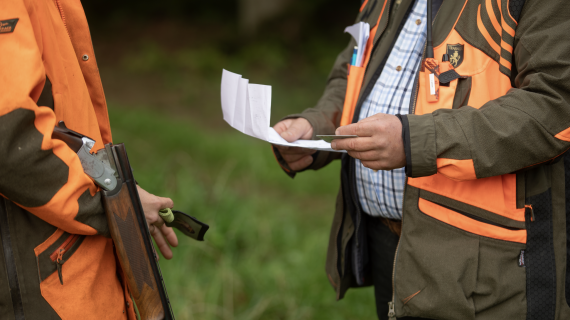 Si vous ne l'avez pas encore fait, pensez à passer votre formation décennale à la sécurité. Crédit : JLC/AdobeStock